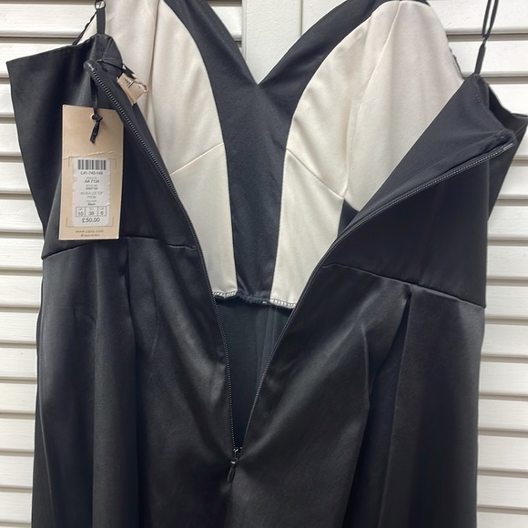 Ariana Lipsy London Black Beige  Satin Dress Size 6 - Picture 7 of 8